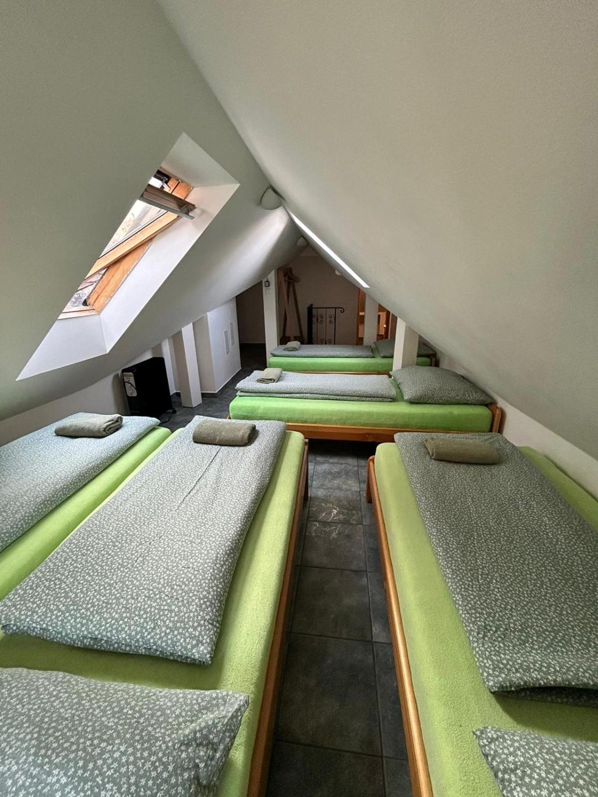 Appartement Zmrzlinovy Domecek à Mikulov Extérieur photo